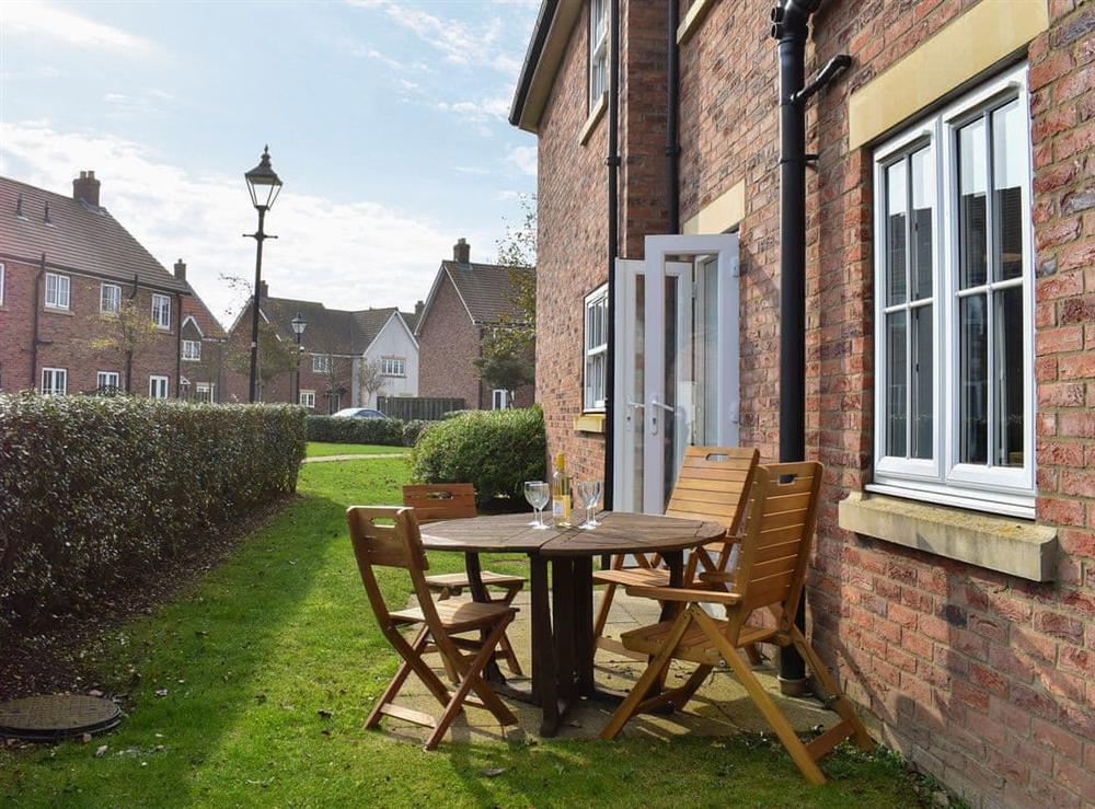 Sitting-out-area at Perran Cottage in Filey, Yorkshire, North Yorkshire