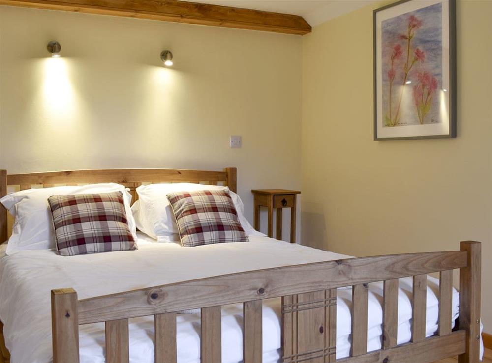 Comfortable double bedroom at Pershbrook Cottage in Minsterworth, near Gloucester, Gloucestershire