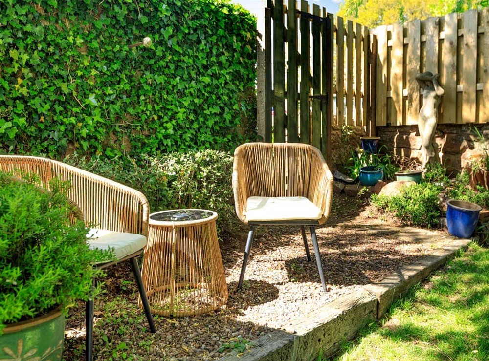 Sitting-out-area