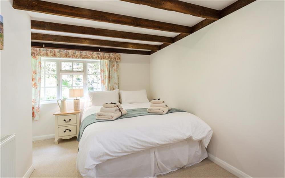 Bedroom 2 with king size bed at Pheasant Cottage in Salcombe