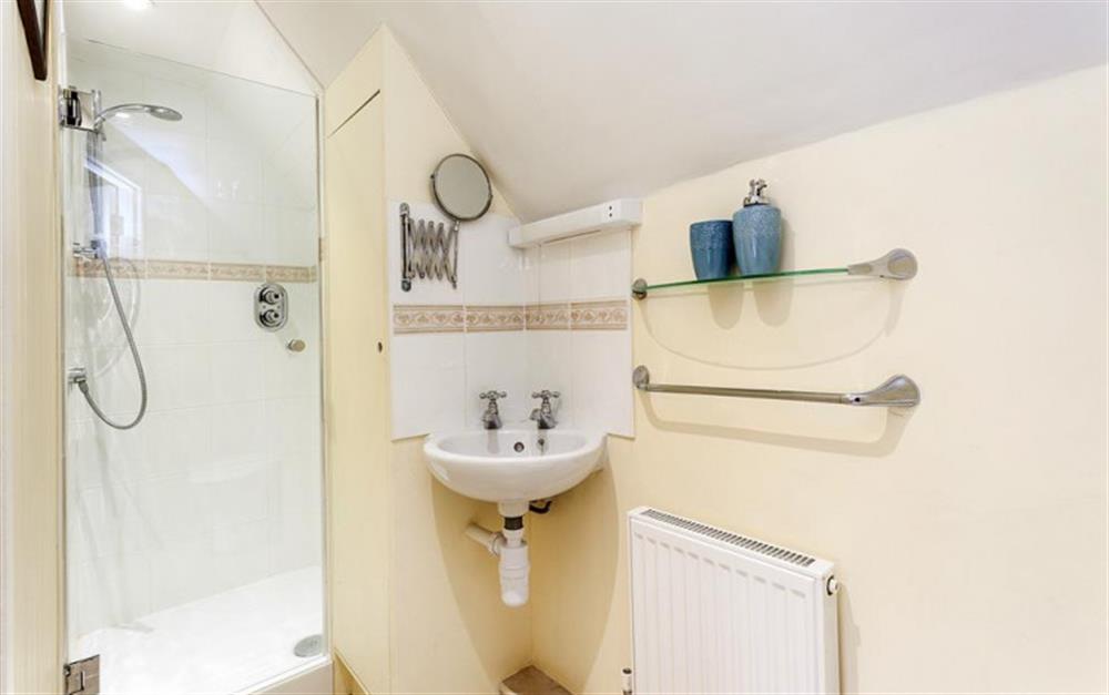 Bedroom 3 en suite shower room at Pheasant Cottage in Salcombe