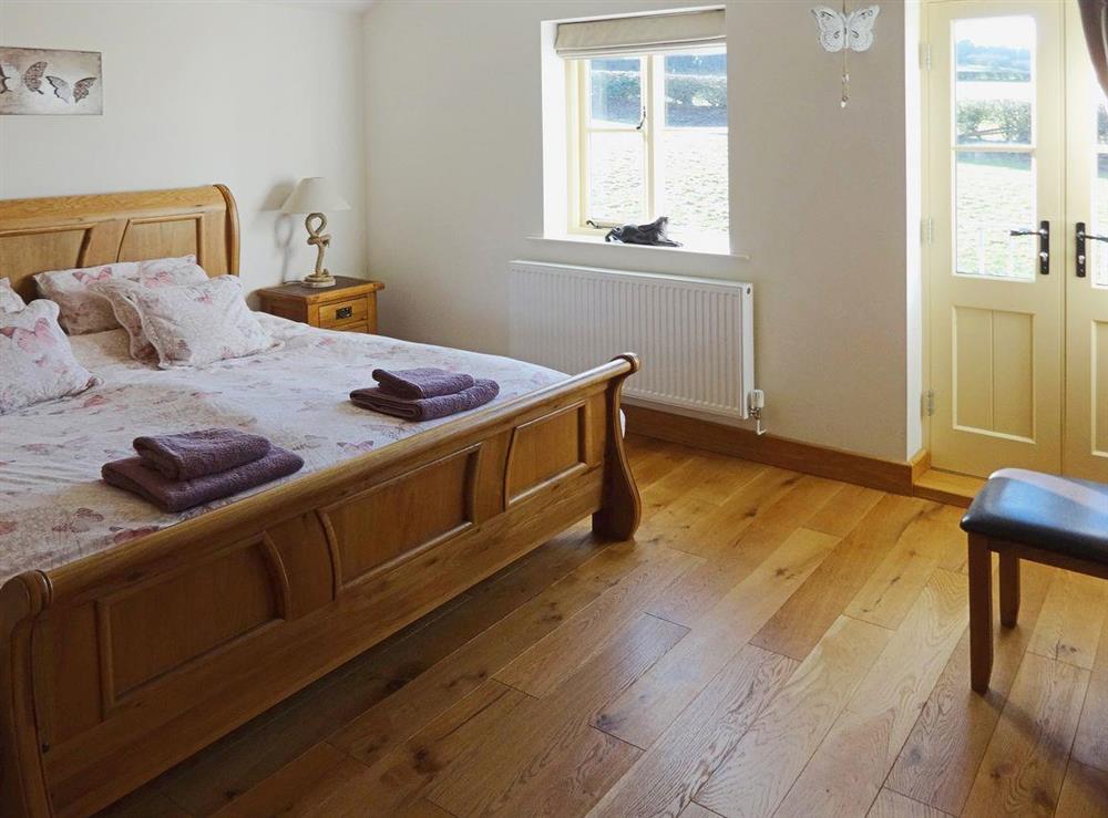 Cosy double bedroom at Pheasant Fields in Lloc, near Holywell, Clwyd