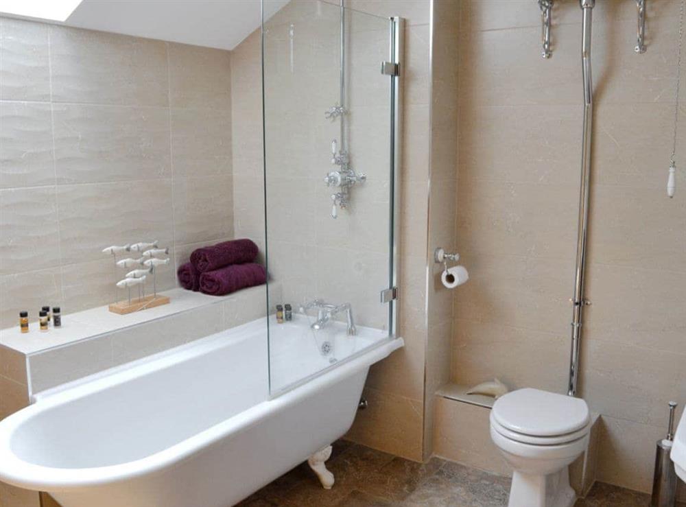 Luxurious bathroom at Pheasant Fields in Lloc, near Holywell, Clwyd