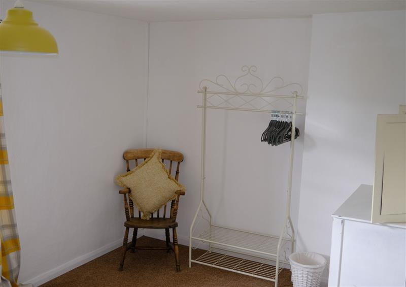 One of the 2 bedrooms (photo 3) at Phloxhaven, Reedham