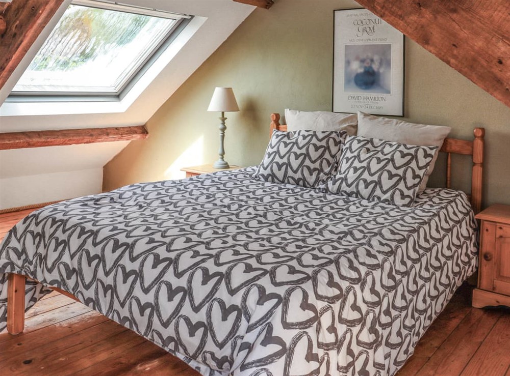 Double bedroom at Piggery in Fishguard, Dyfed