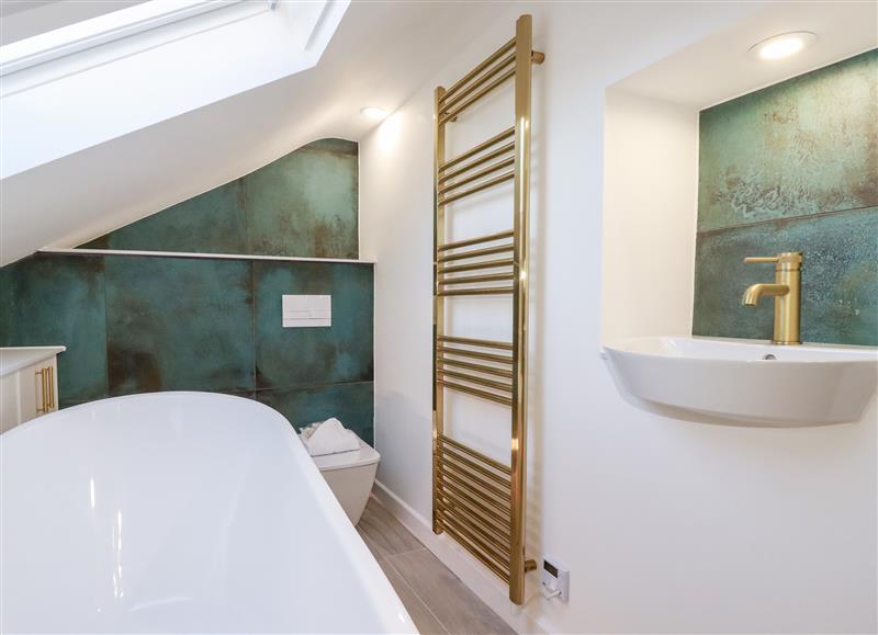 This is the bathroom at Pilgrim Cottage, Newquay