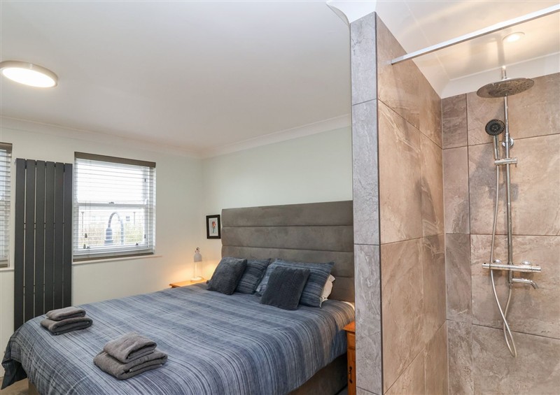 A bedroom in Pilgrims Rest (photo 5) at Pilgrims Rest, Weston-Super-Mare