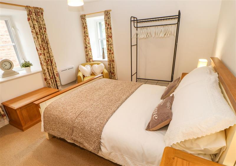 A bedroom in Pine Cottage at Pine Cottage, Appleby-In-Westmorland