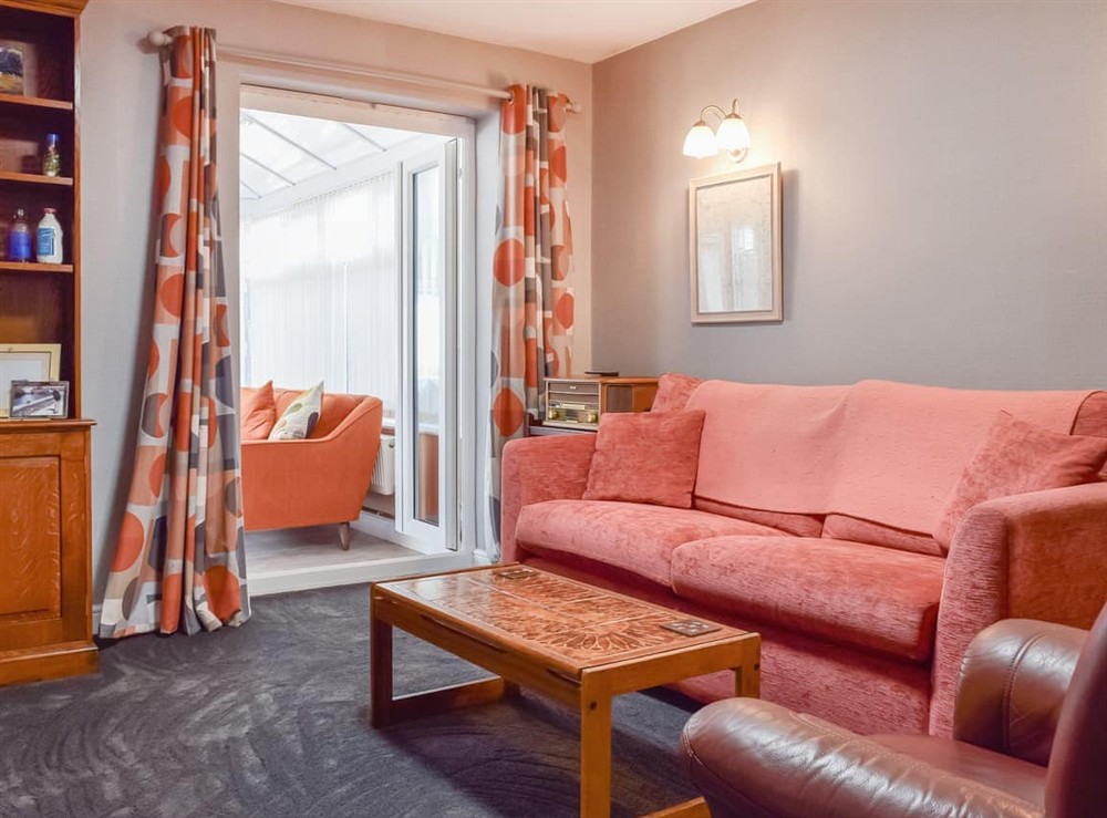Living room (photo 2) at Pinecote in Bottesford, Leicestershire