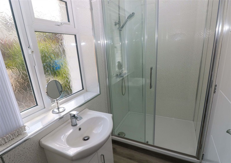 This is the bathroom at Pinecroft Annex, Stepaside near Saundersfoot