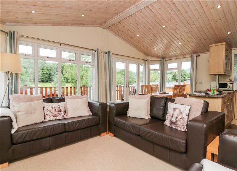 Enjoy the living room at Pinewood 27, Troutbeck