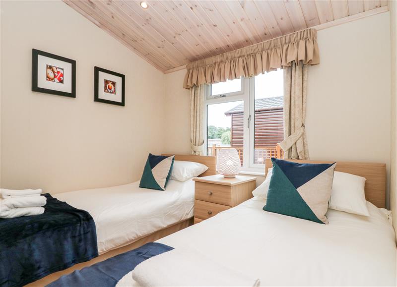 One of the 3 bedrooms at Pinewood 27, Troutbeck