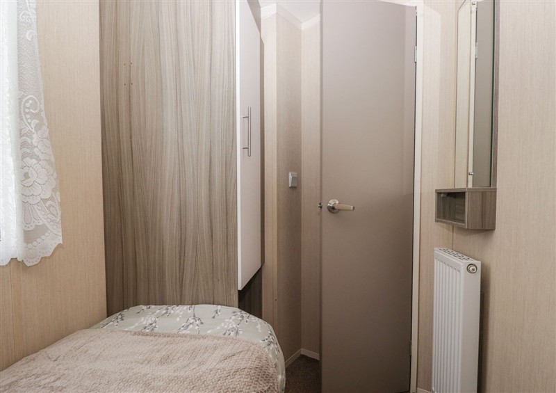 Bedroom (photo 2) at Pinewood, Kidlington