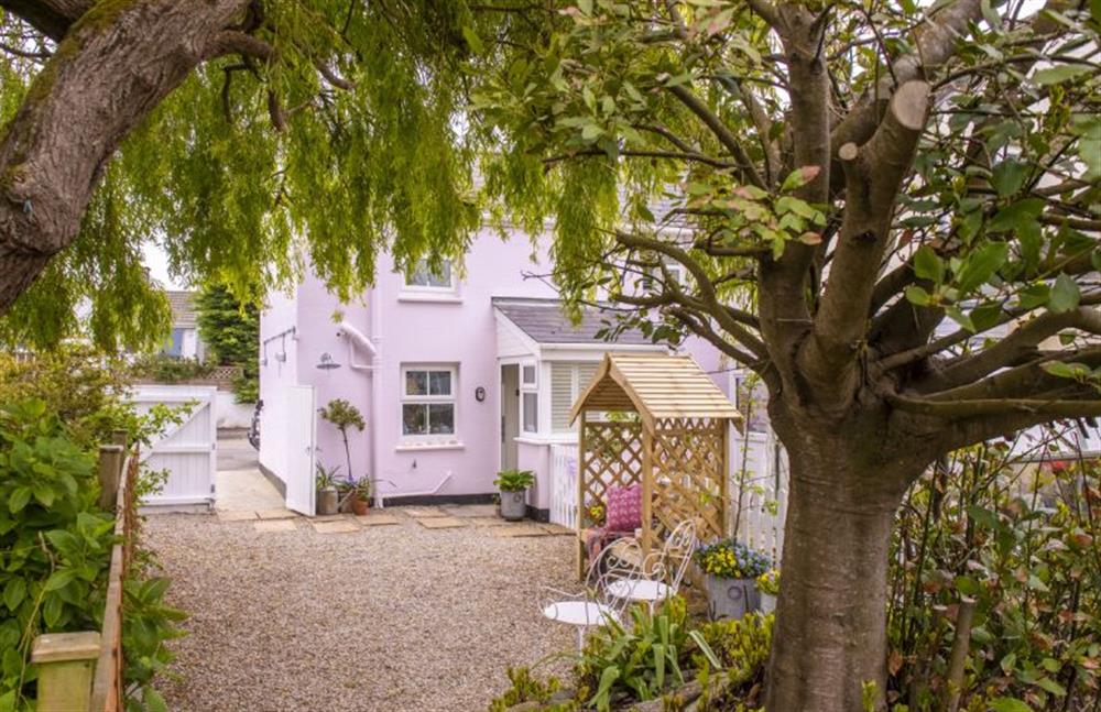 Pink Cottage, Marazion. Garden with furniture, summerhouse and charcoal barbecue  at Pink Cottage, Penzance