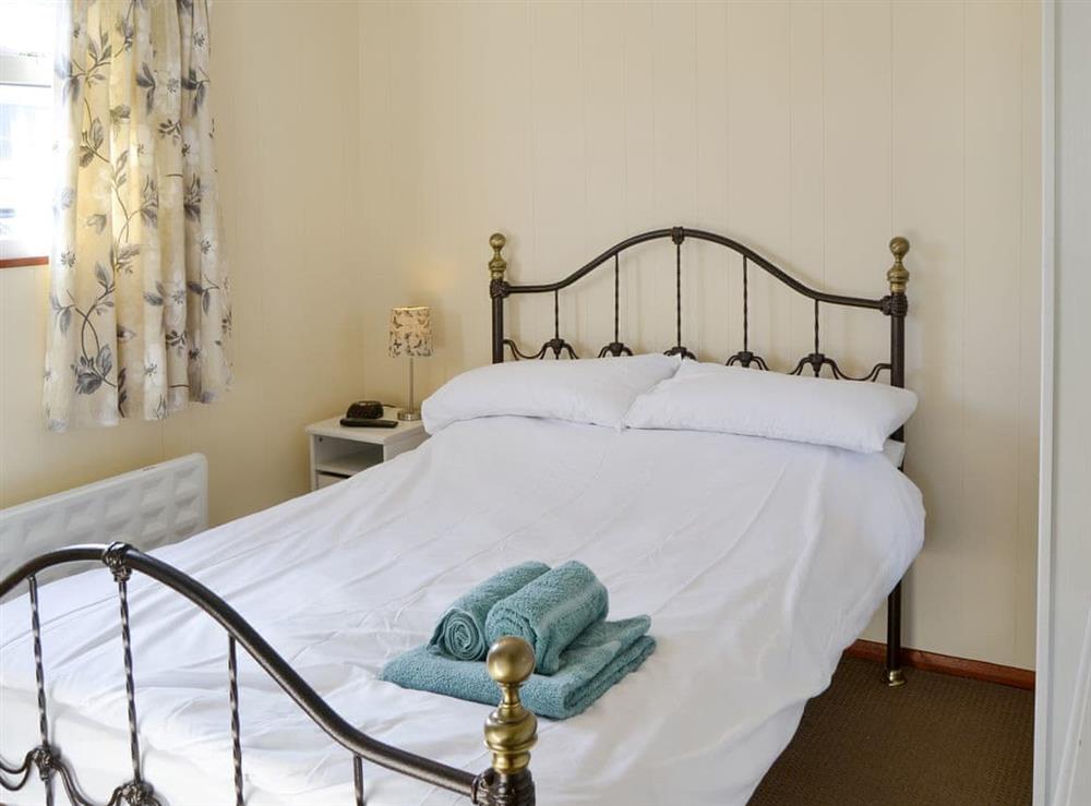 Relaxing double bedroom at Pintail in Brundall, near Norwich, Norfolk