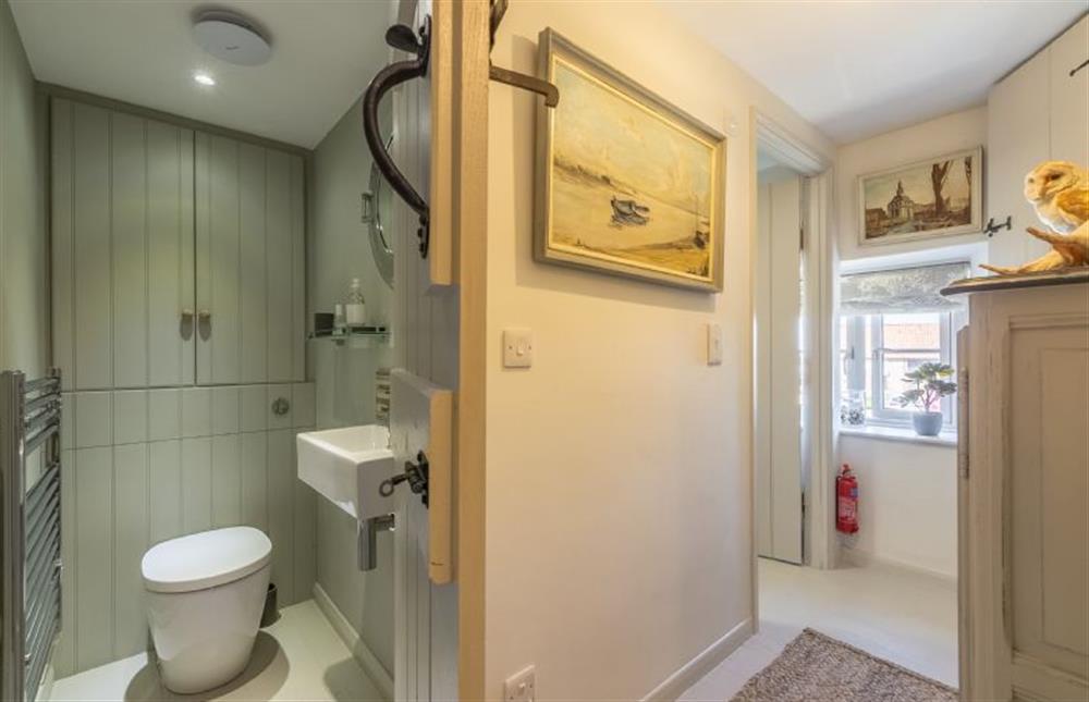 First floor: Separate WC / cloakroom (photo 2) at Piper Cottage, Holme-next-the-Sea near Hunstanton