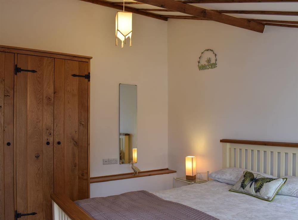 Double bedroom (photo 2) at Pipers Stable in Fiddington, near Bridgwater, Somerset