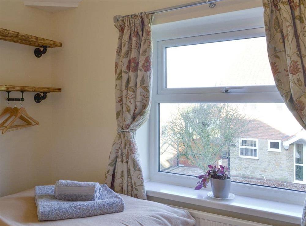 Single bedroom (photo 2) at Pippin Cottage in Nordham, near North Cave, North Humberside