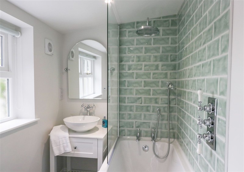 The bathroom at Pippins, Outgate near Hawkshead