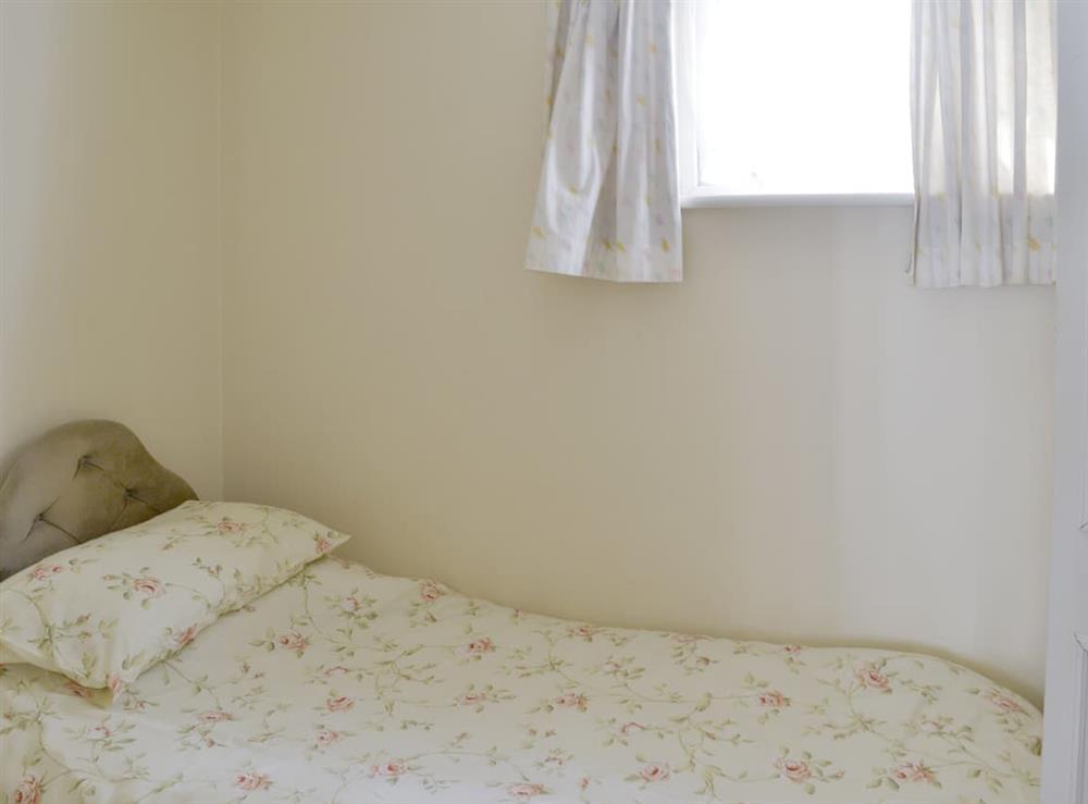 Single bedroom at Pirates Cove in Kingsbridge, Devon