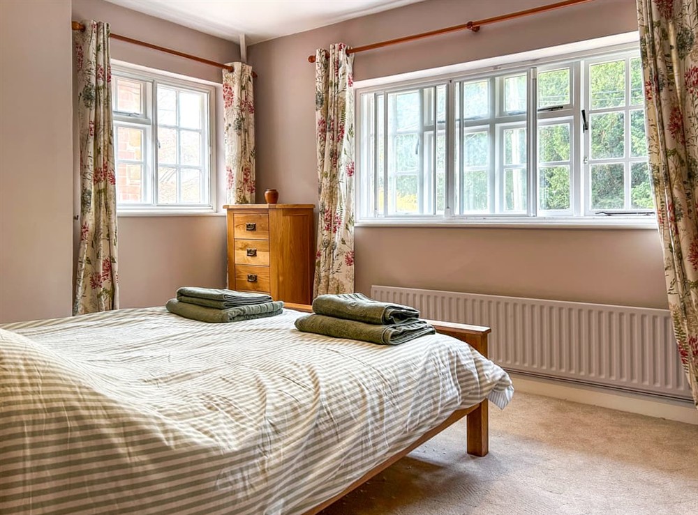 Double bedroom (photo 2) at Pitsford Cottage in Pitsford, Northamptonshire