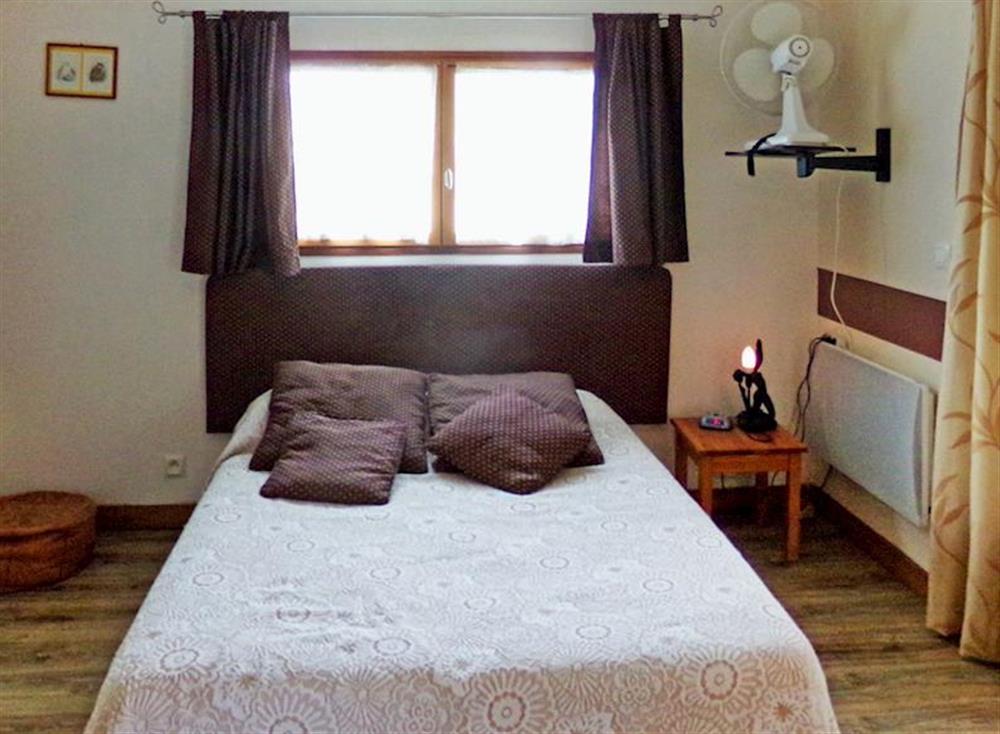 Double bedroom at Plaisance in Plaisance, France