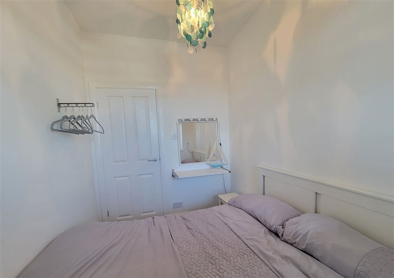 One of the 3 bedrooms (photo 3) at Plas Darien no 28, Trearddur Bay