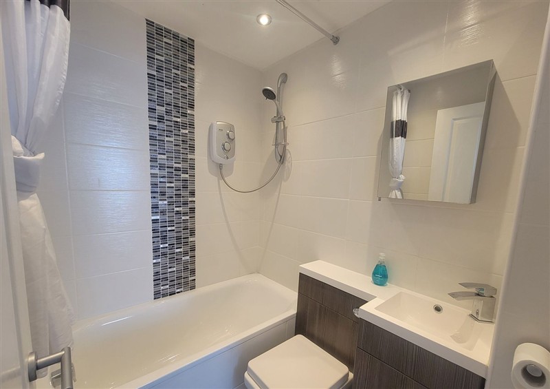 The bathroom at Plas Darien no 28, Trearddur Bay