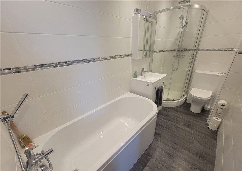 This is the bathroom at Plas Darien no 28, Trearddur Bay