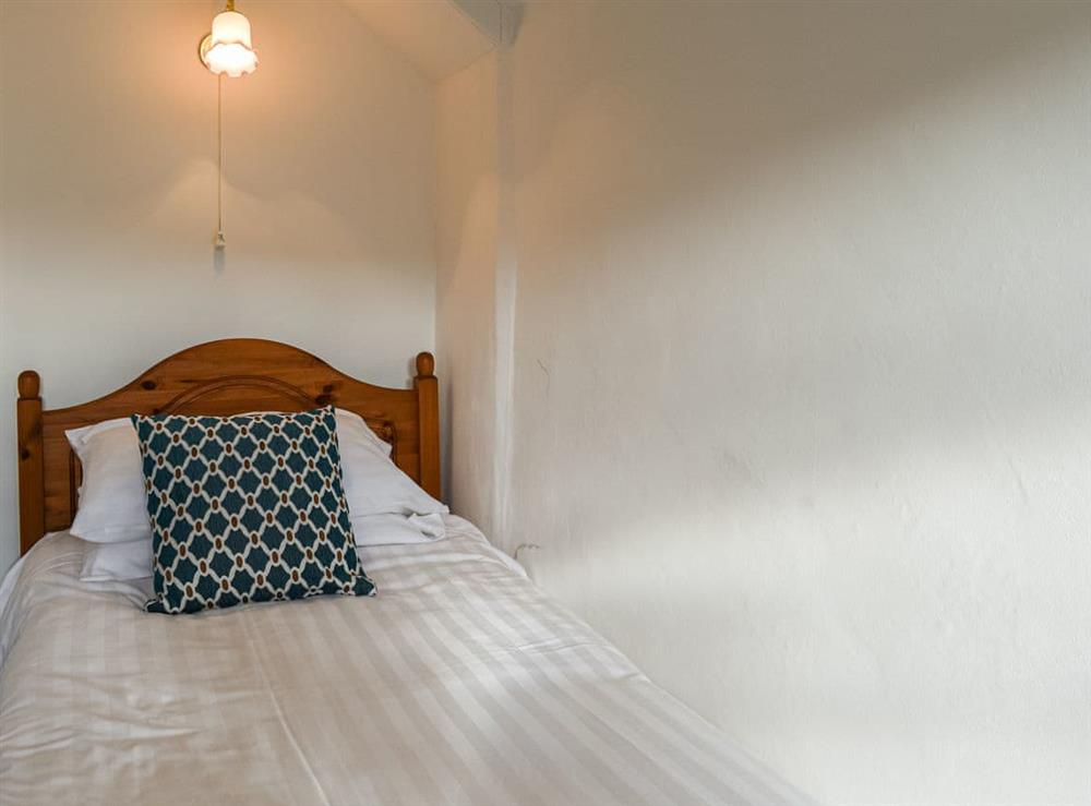 Single bedroom at Plas Gwyn in Beddgelert, Gwynedd