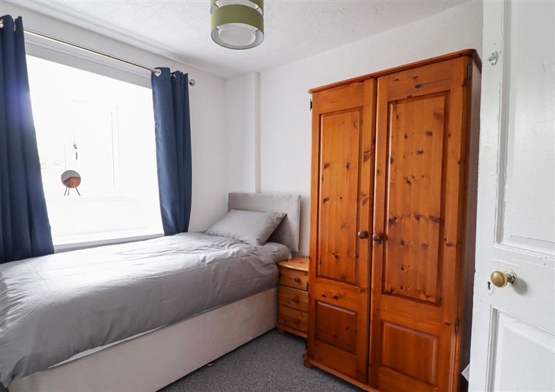This is a bedroom (photo 2) at Plas Yn Bonwm, Corwen