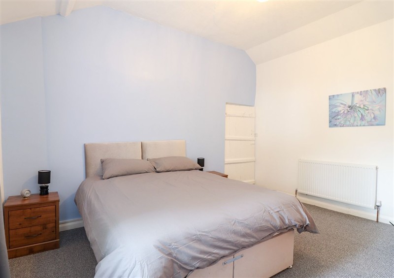 This is a bedroom (photo 5) at Plas Yn Bonwm, Corwen