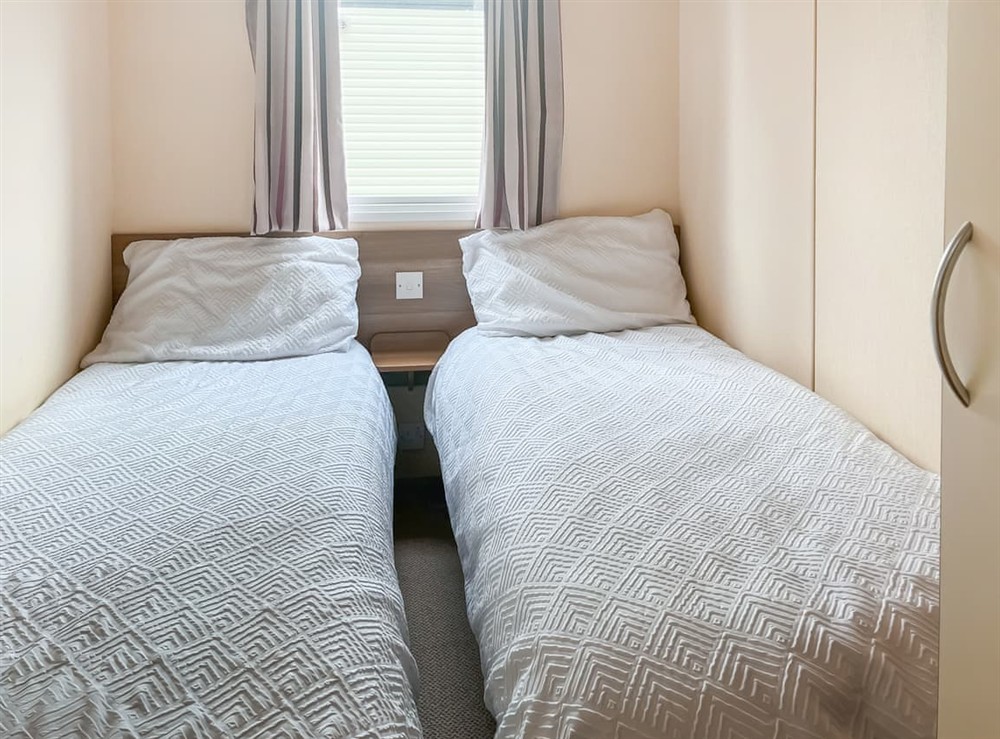 Twin bedroom