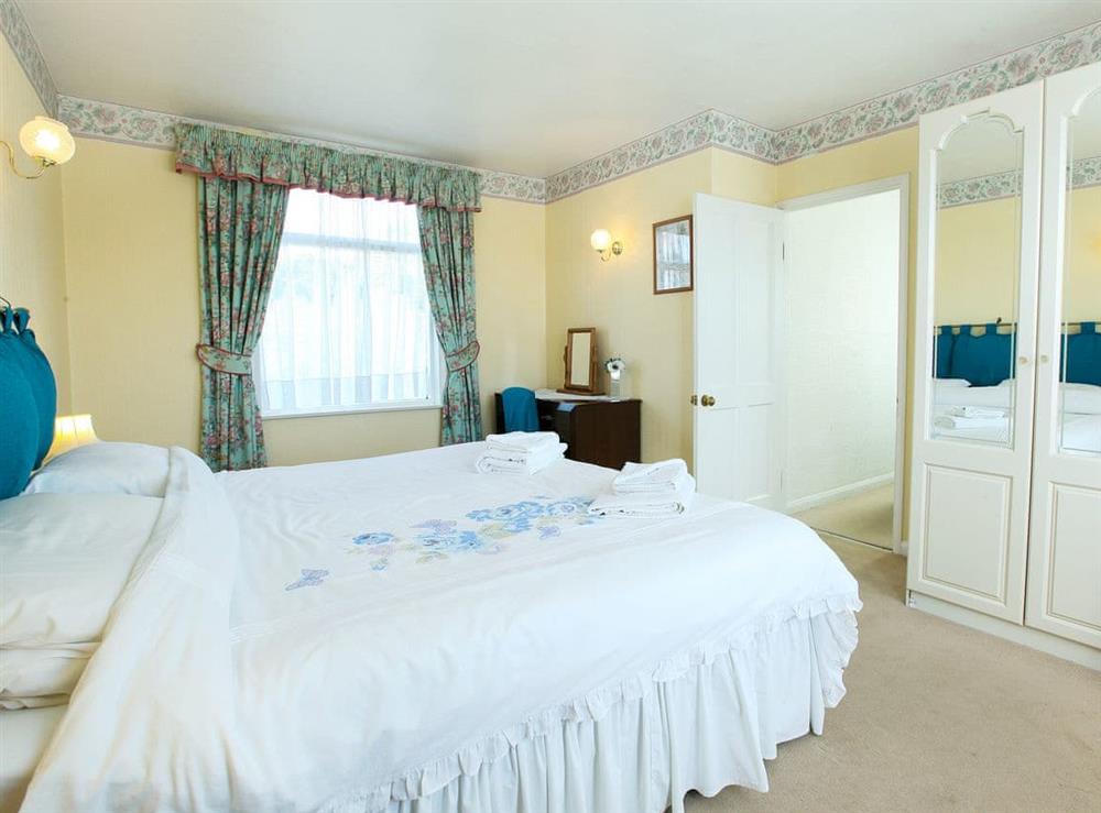 Light and airy double bedroom at Pleasant Maris in East Ogwell, near Newton Abbot, Devon