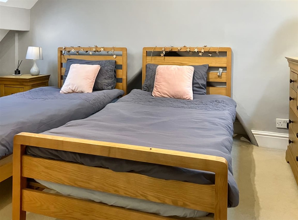 Twin bedroom