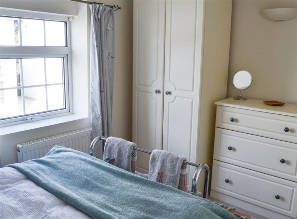 Double bedroom (photo 2) at Plover Cottage in Milford on Sea, Hampshire
