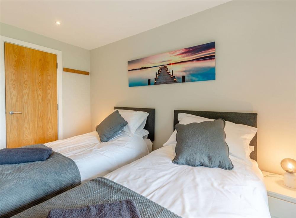 Twin bedroom at Plovers Nest at Lower Mill in Lower Mill Estate near Cirencester, Gloucestershire