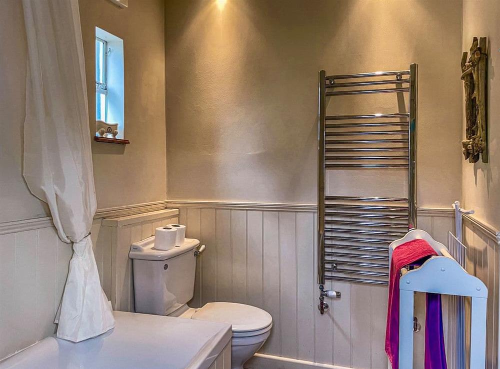 Bathroom at Plum Tree Cottage in Cranborne Chase and West, Dorset