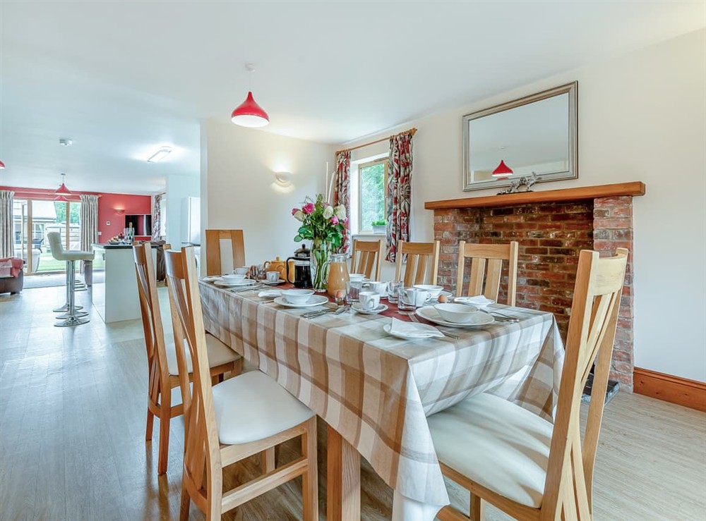 Dining Area (photo 3) at Plumtree in Blandford Forum, Dorset
