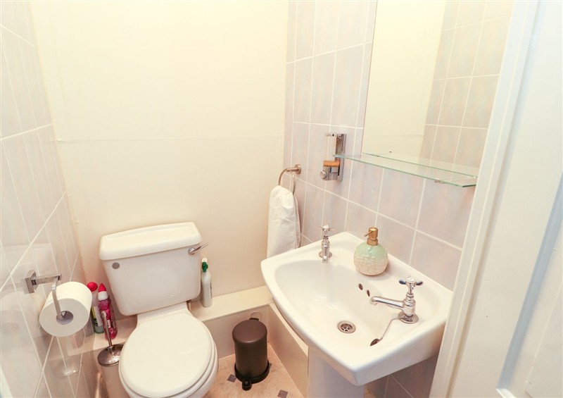 The bathroom at Poets Retreat, Cockermouth