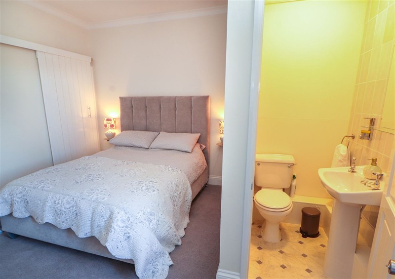 This is a bedroom (photo 3) at Poets Retreat, Cockermouth