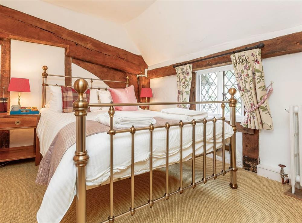 Double bedroom at Pollard Cottage in Lingfield, Surrey