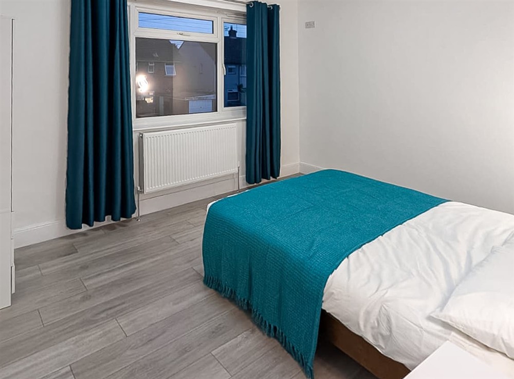 Double bedroom (photo 2) at Pompey Retreat in Portsmouth, Hampshire