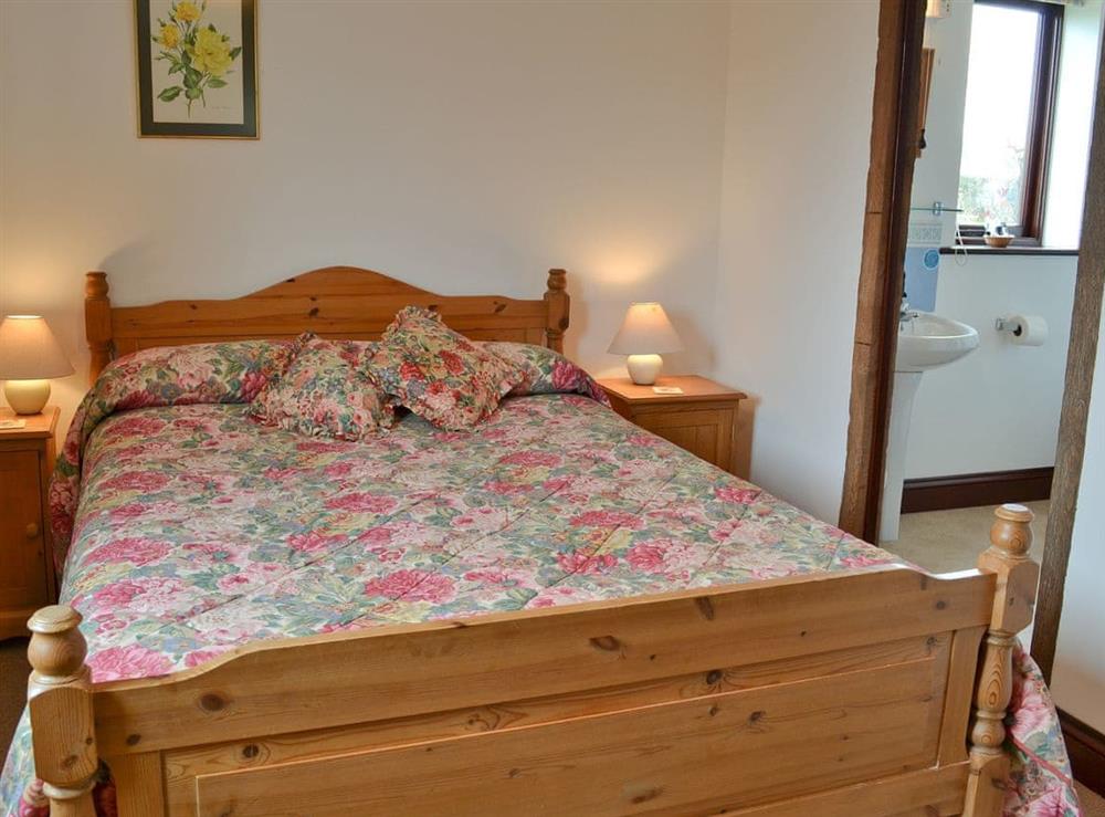 Double bedroom at Pond Cottage in Peasmarsh, near Rye, East Sussex
