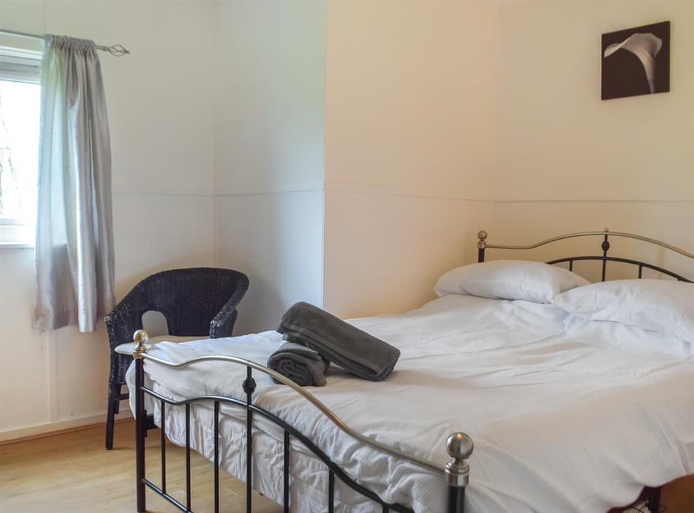 Double bedroom at Ponderosa in Llansteffan, Dyfed