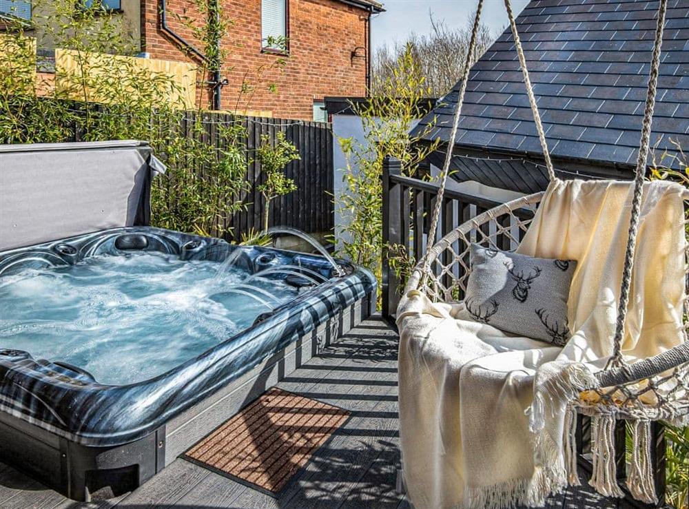 Hot tub at Poolfoot Cottage in Thornton-Cleveleys, Lancashire