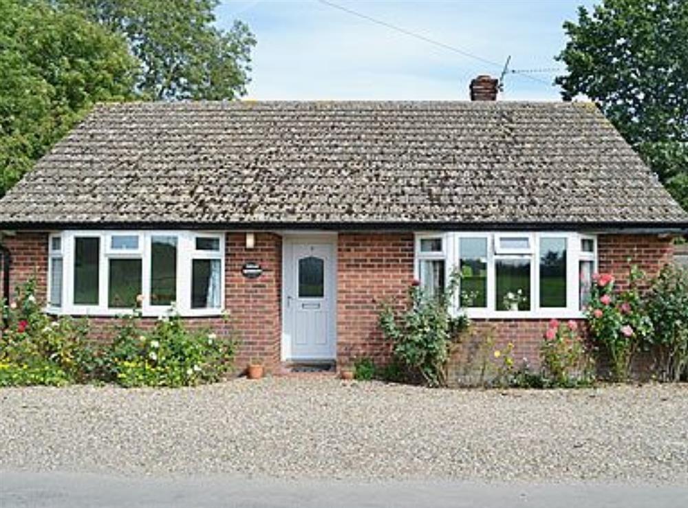 Poplar Bungalow in Lyng, near Norwich, Norfolk sleeps 4