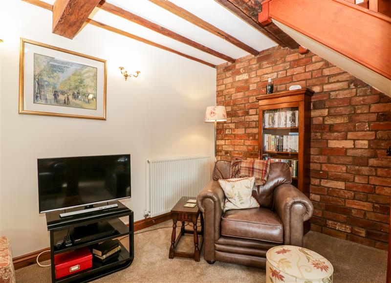 Enjoy the living room (photo 2) at Poplar Cottage, Tewkesbury