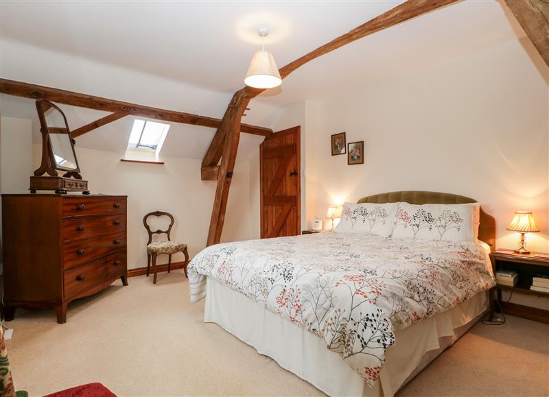 One of the 2 bedrooms (photo 2) at Poplar Cottage, Tewkesbury