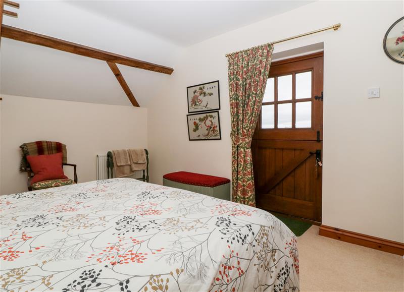 One of the bedrooms (photo 2) at Poplar Cottage, Tewkesbury